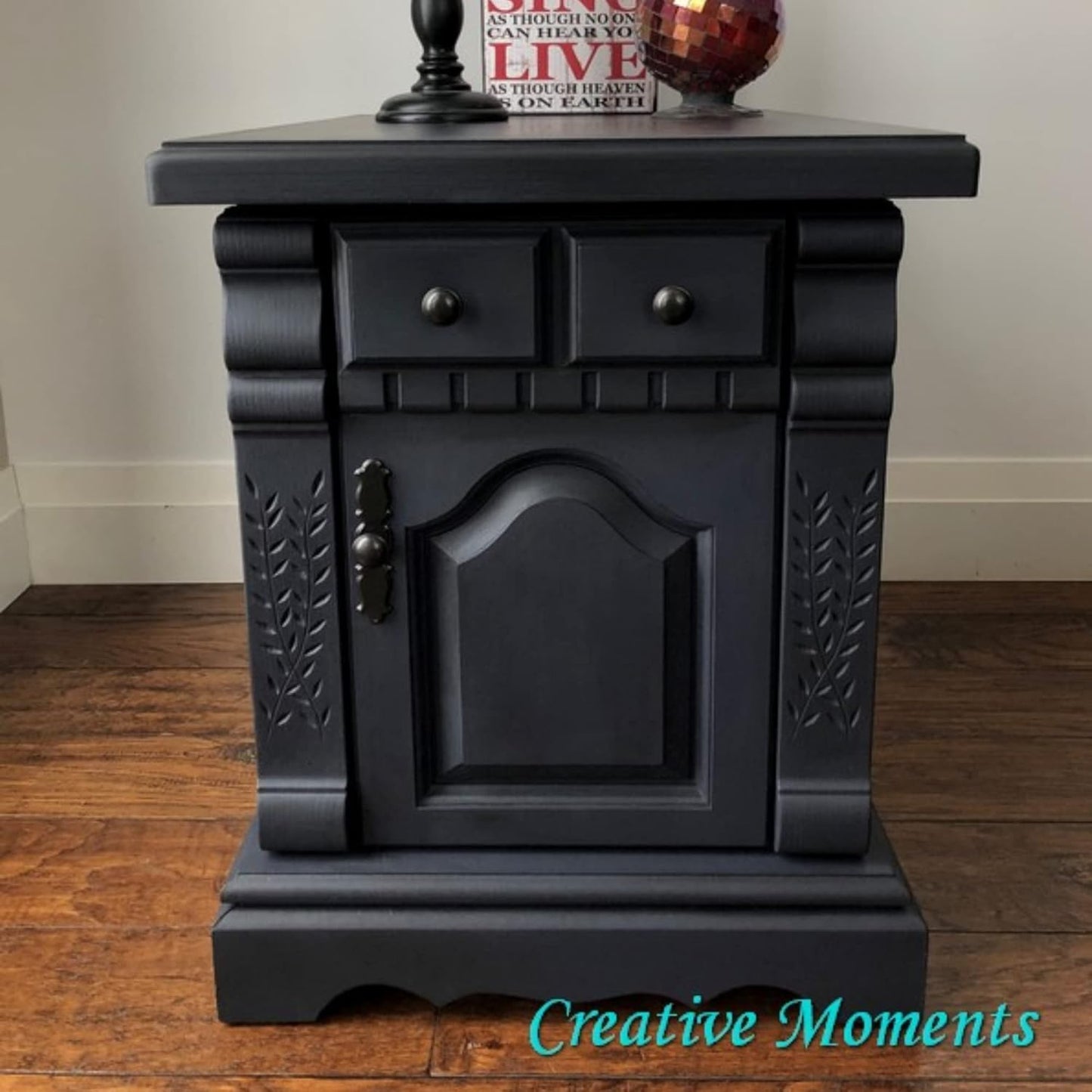 Dixie Belle Paint Company Chalk Finish Furniture Paint - In the Navy (32oz) - Matte Dark Navy Chic Chalk Mineral DIY Furniture Paint