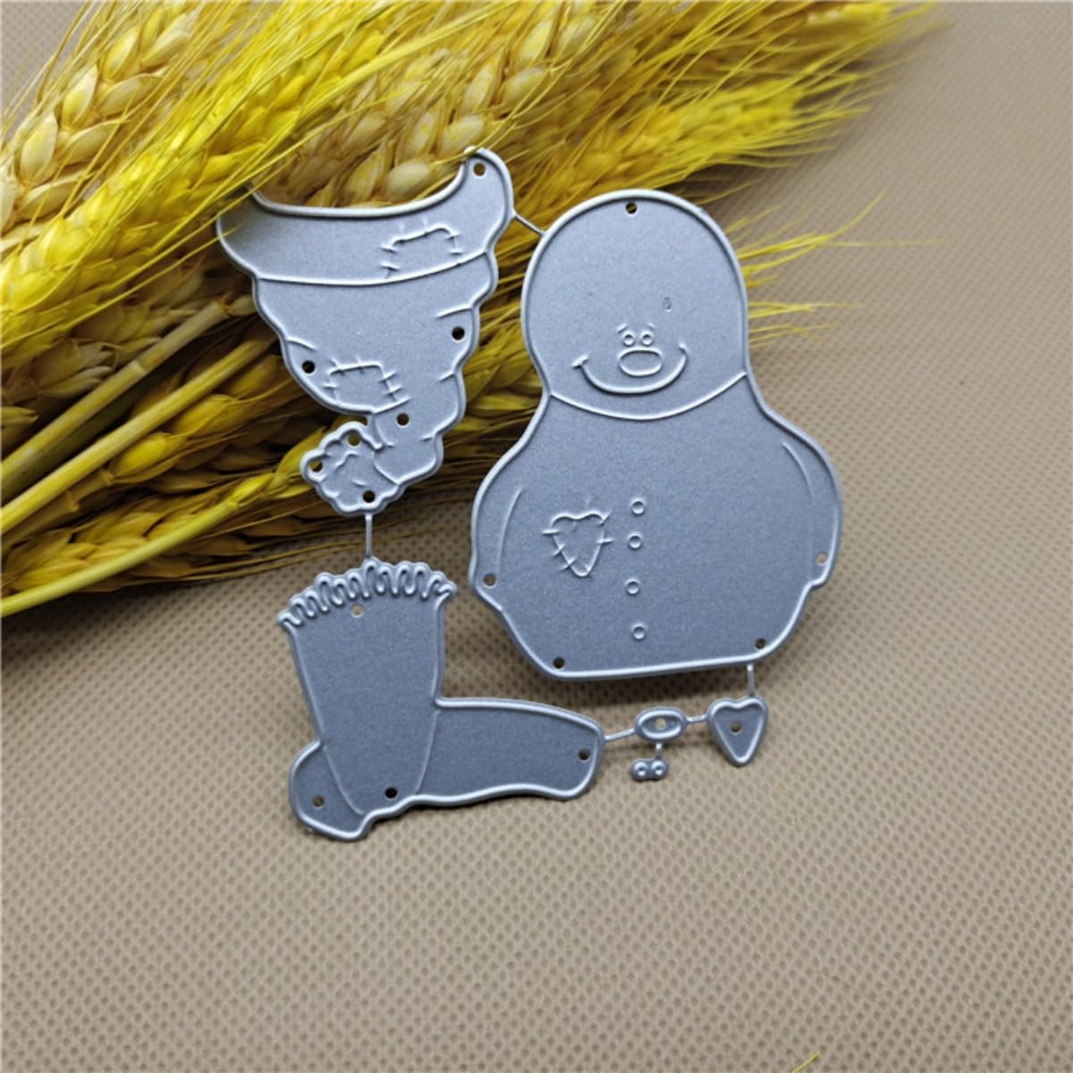 Mvchifay Cutting Dies for Card Making Metal Die-Cuts Scrapbooking Tool Hollow Frame DIY Craft Punch Template Embossing for Paper Album Decor (6 Pcs Snowman-9.4x6.2cm)