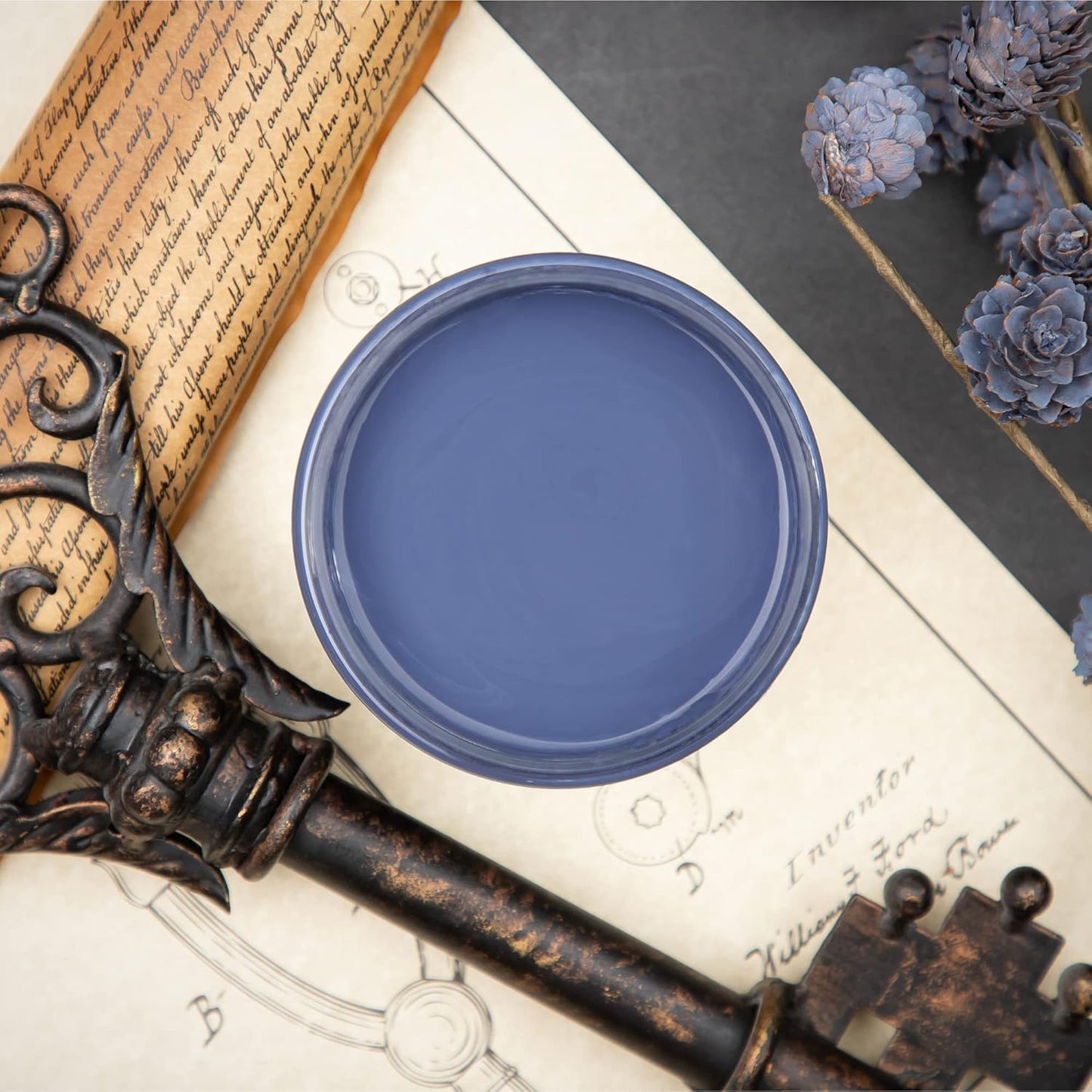 Dixie Belle Paint Company Chalk Finish Furniture Paint - Yankee Blue (32oz) - Matte Cool Navy Chic Chalk Mineral DIY Furniture Paint