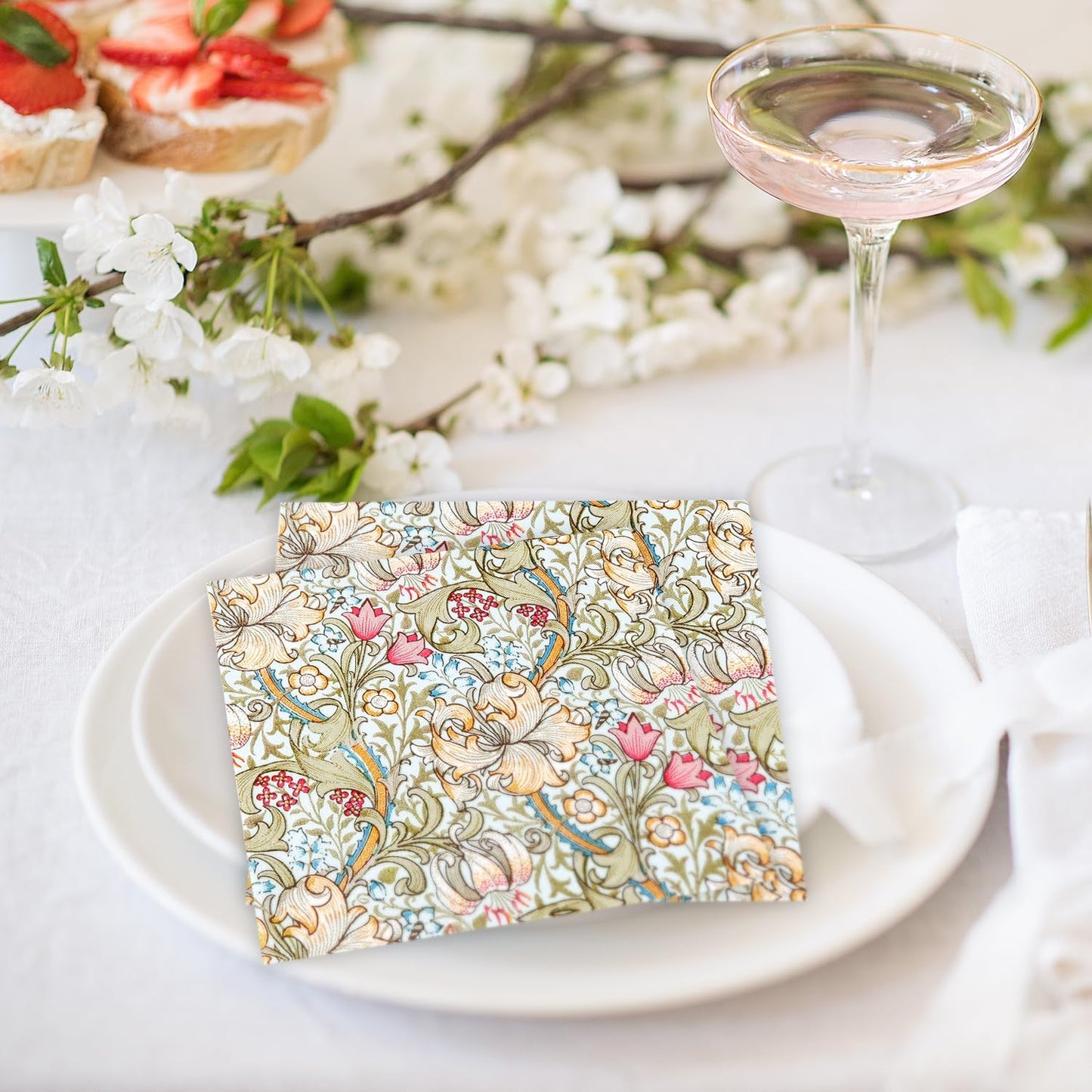 Quera 50 Pack William Morris Cocktail Napkins Golden Lily White Paper Napkins Beverage Napkins Disposable Paper Party Napkin Pack Decoration 5 "X 5"