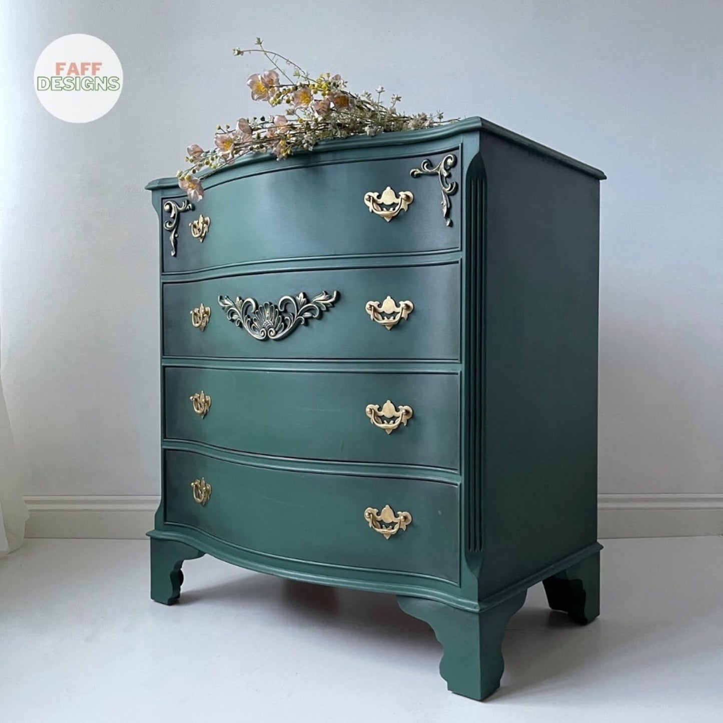 Dixie Belle Paint Company Chalk Finish Furniture Paint - Palmetto (8oz) - Matte Rich Green Chic Chalk Mineral DIY Furniture Paint