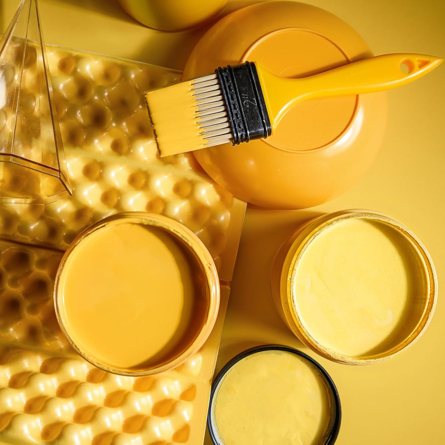 Dixie Belle Paint Company Chalk Finish Furniture Paint - Colonel Mustard (4oz) - Matte Retro Yellow Chic Chalk Mineral DIY Furniture Paint