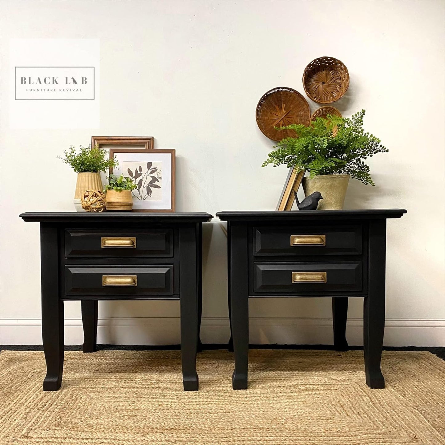 Dixie Belle Paint Company Chalk Finish Furniture Paint - Caviar (1 Gallon - 128oz) - Matte Black Chic Chalk Mineral DIY Furniture Paint