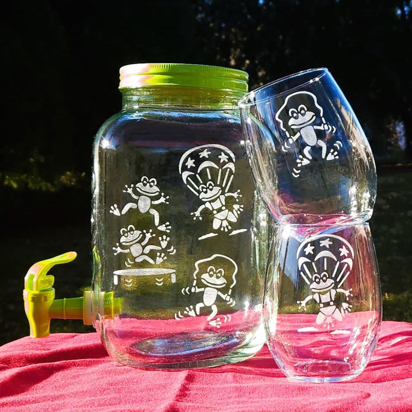 Over'N'Over Reusable Glass Etching Stencils – Durable Self-Stick Designs for Glass, Mirrors, and Ceramics with Armour Etch Cream – 5” x 8” Stencil Sheet - Holiday Spirit
