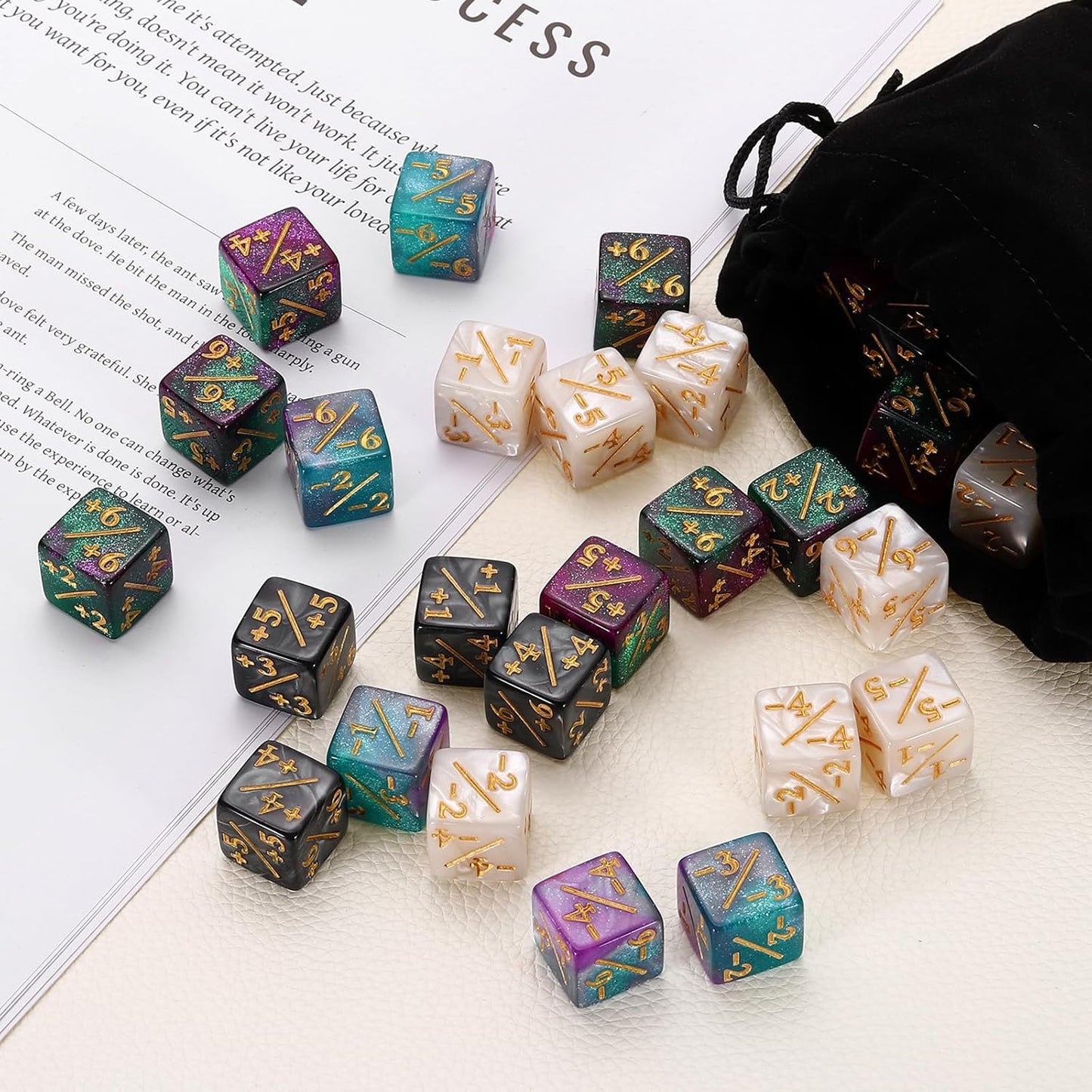 uxcell 24Pcs Magic Dice Counters, Acrylic D6 Life Token Dice Set with Pouch for Standard Cards Gaming Accessories, White Marble, Black Marble, White, Black