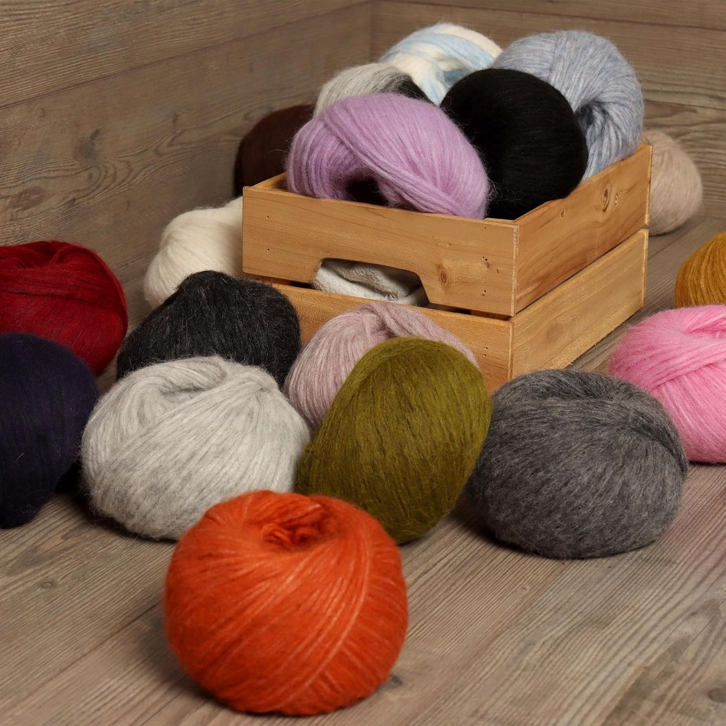 Pullu - Baby Alpaca Merino Wool Yarn Set of 3 Skeins (150 Grams) Worsted Weight - Sourced Directly from Peru - Heavenly Soft and Perfect for Knitting and Crocheting (Gray)